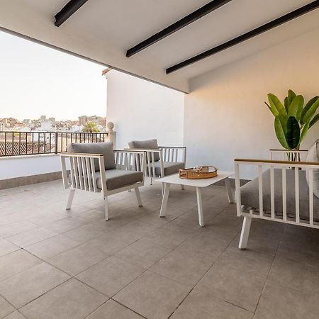 Apartamentos El Patio Plaza Santa Clara Caces Dış mekan fotoğraf